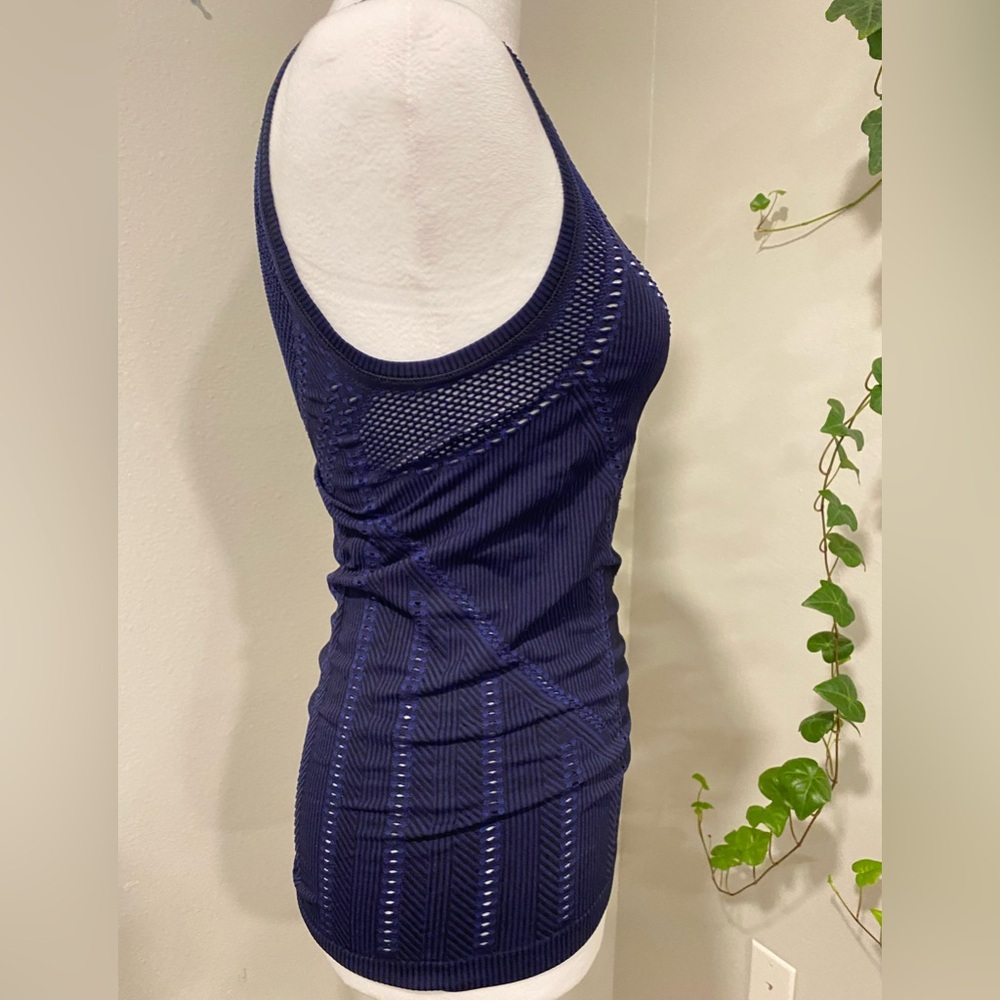Athleta Women's Vented Sleeveless Tank Top Shirt Size XS - Picture 2 of 5